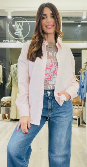 TENSIONE IN CAMICIA A RIGHE
